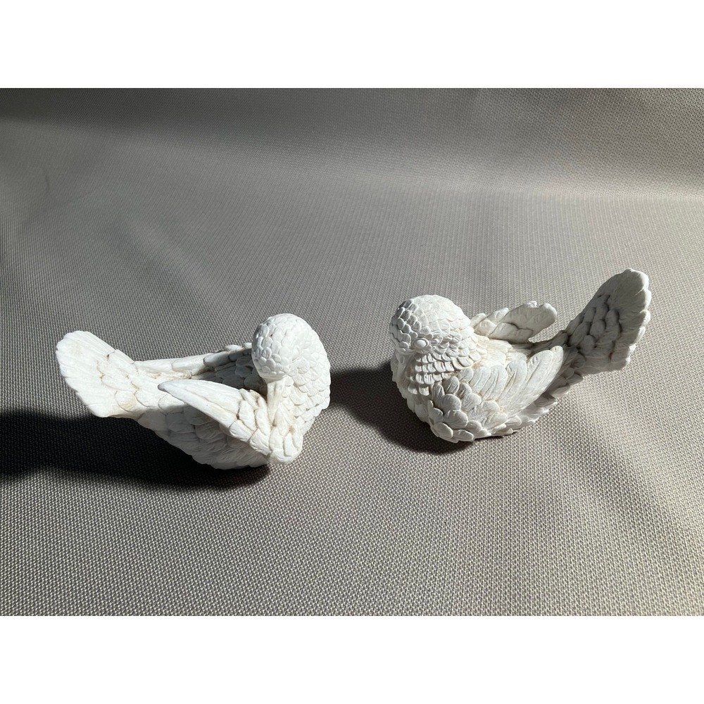 Vintage A Santini Doves Love Birds Made in Italy Sculptures Stickered, 3.5"x5"